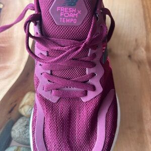 New Balance fresh foam sneaker. Size 6.5